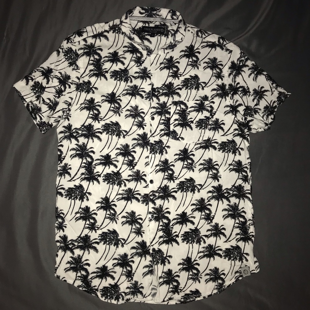 Free Planet Hawaiian Shirt